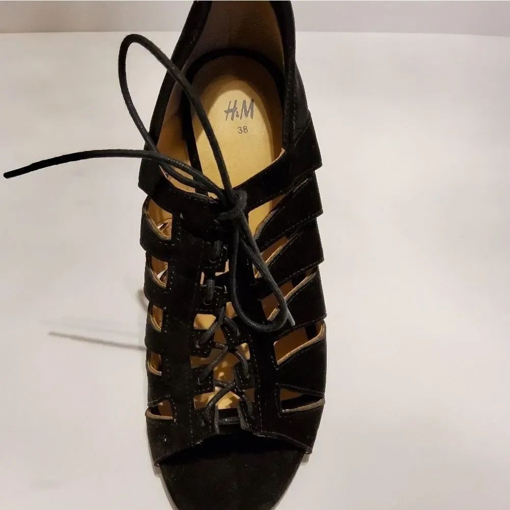 WOMEN'S H&M LACE-UP CLOSURE SHOES - Picture 16 of 16